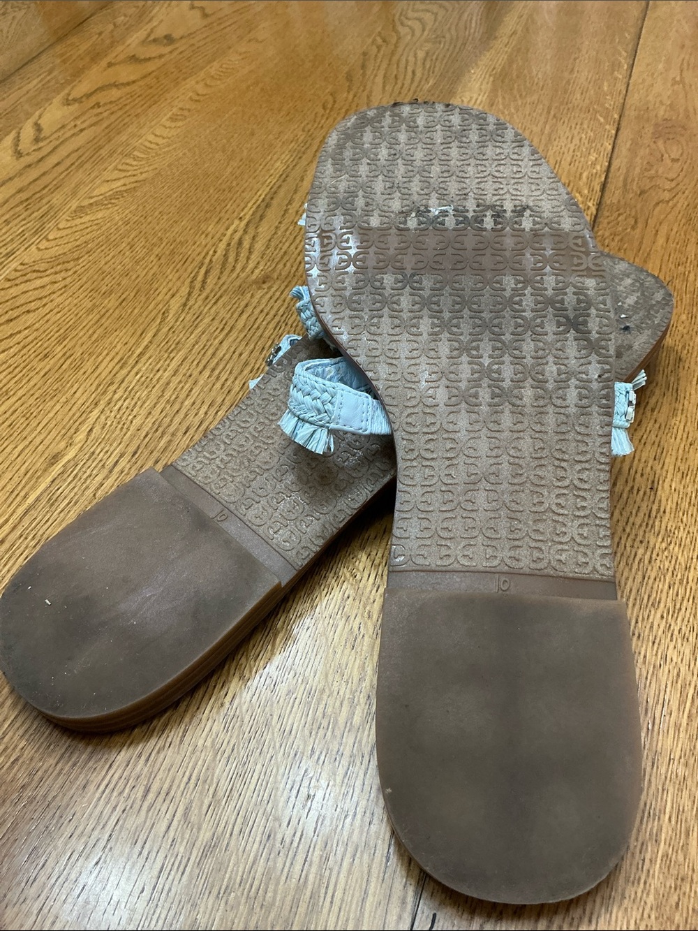 Woman’s Sam Edelman baby blue slides. Size 10. Sooo cute! Barely worn! - Picture 7 of 8